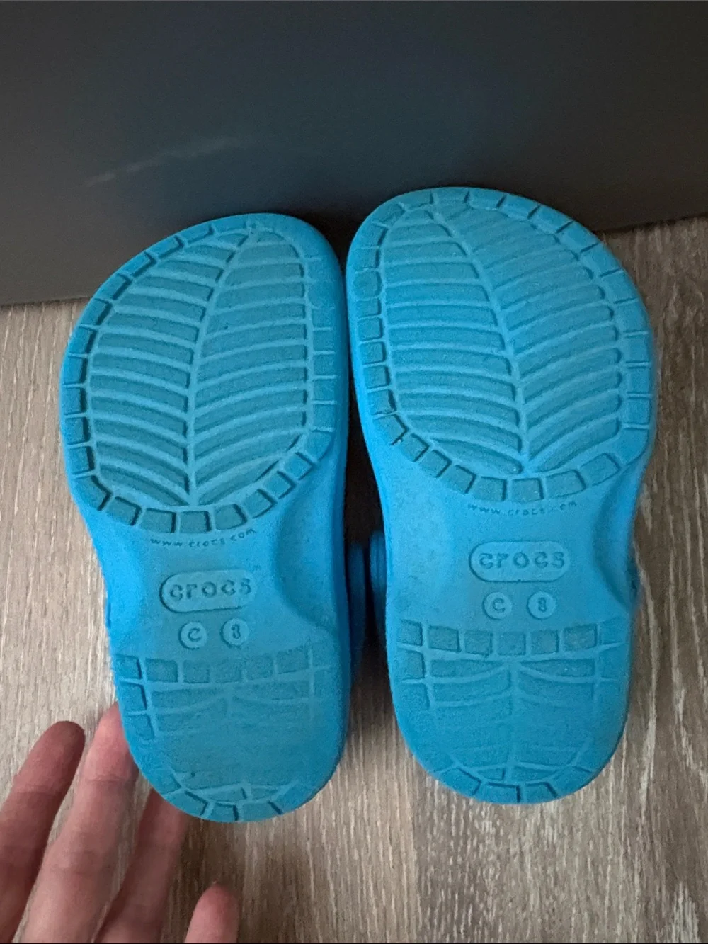 CROCS Kids Classic Clog in Bright Blue